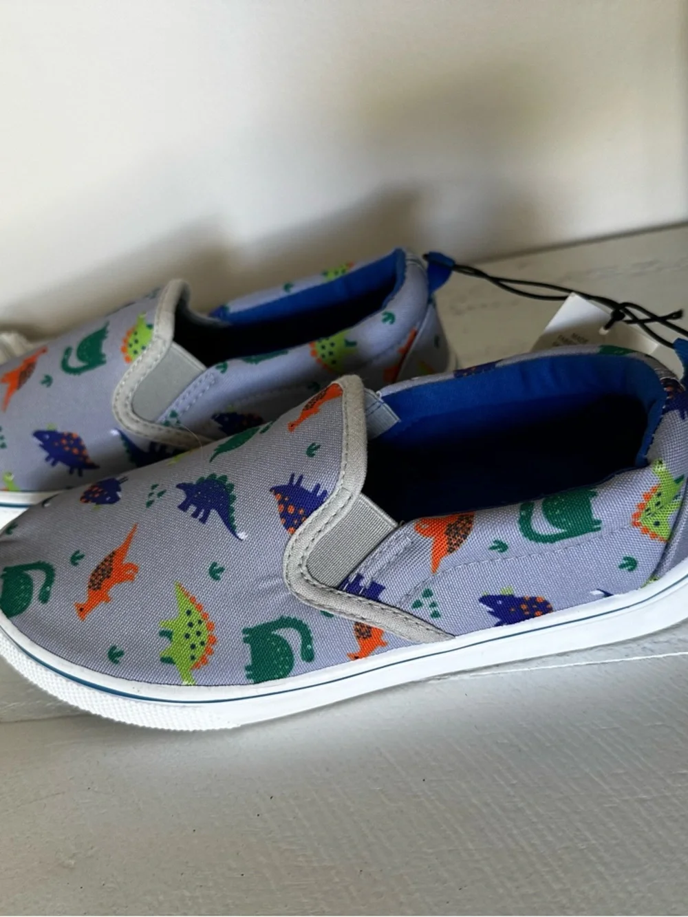 🎯 Kids Slip-On Sneakers with Colorful Dinosaur Print - Gray/Blue NWT